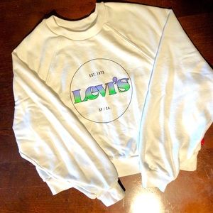Levi’s White crop Sweatshirt size XS